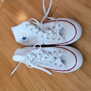 White High Top All Star Chuck Taylor Converse
